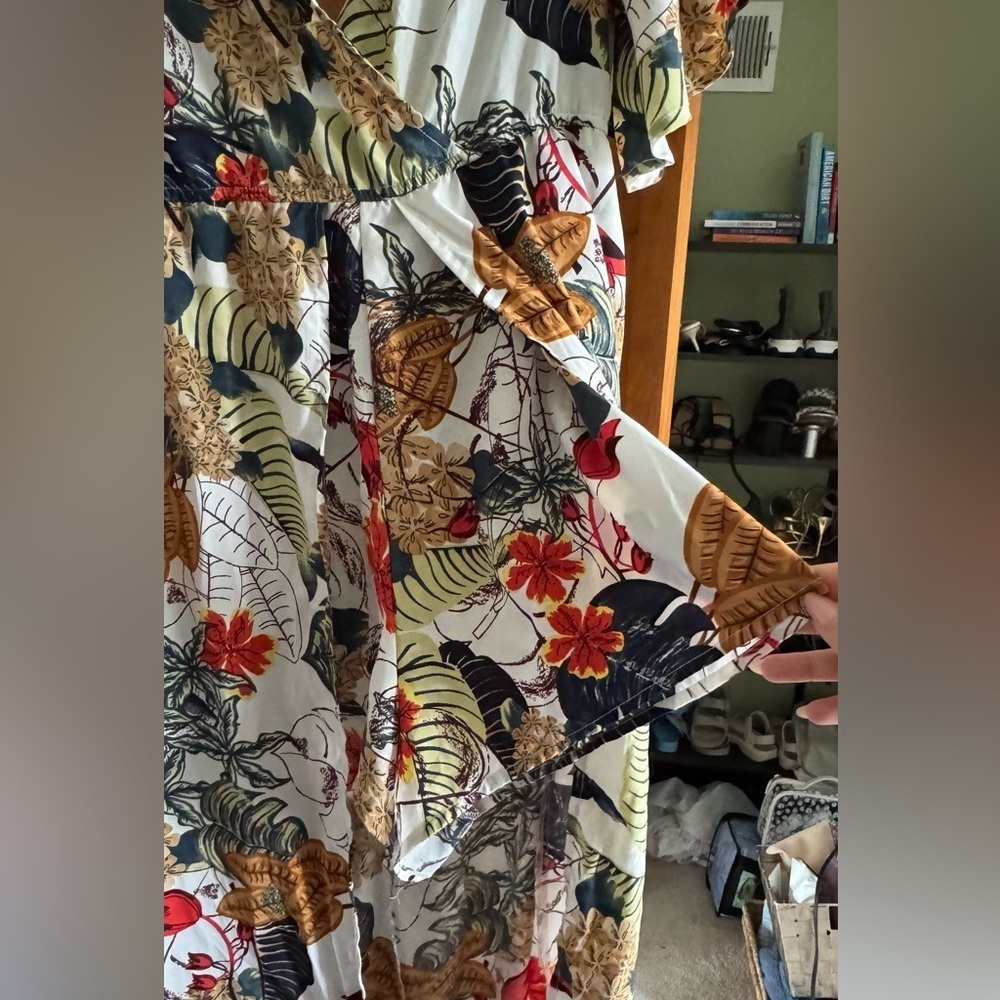 Floral Wrap Dress with Tie Waist - Picture 3 of 6